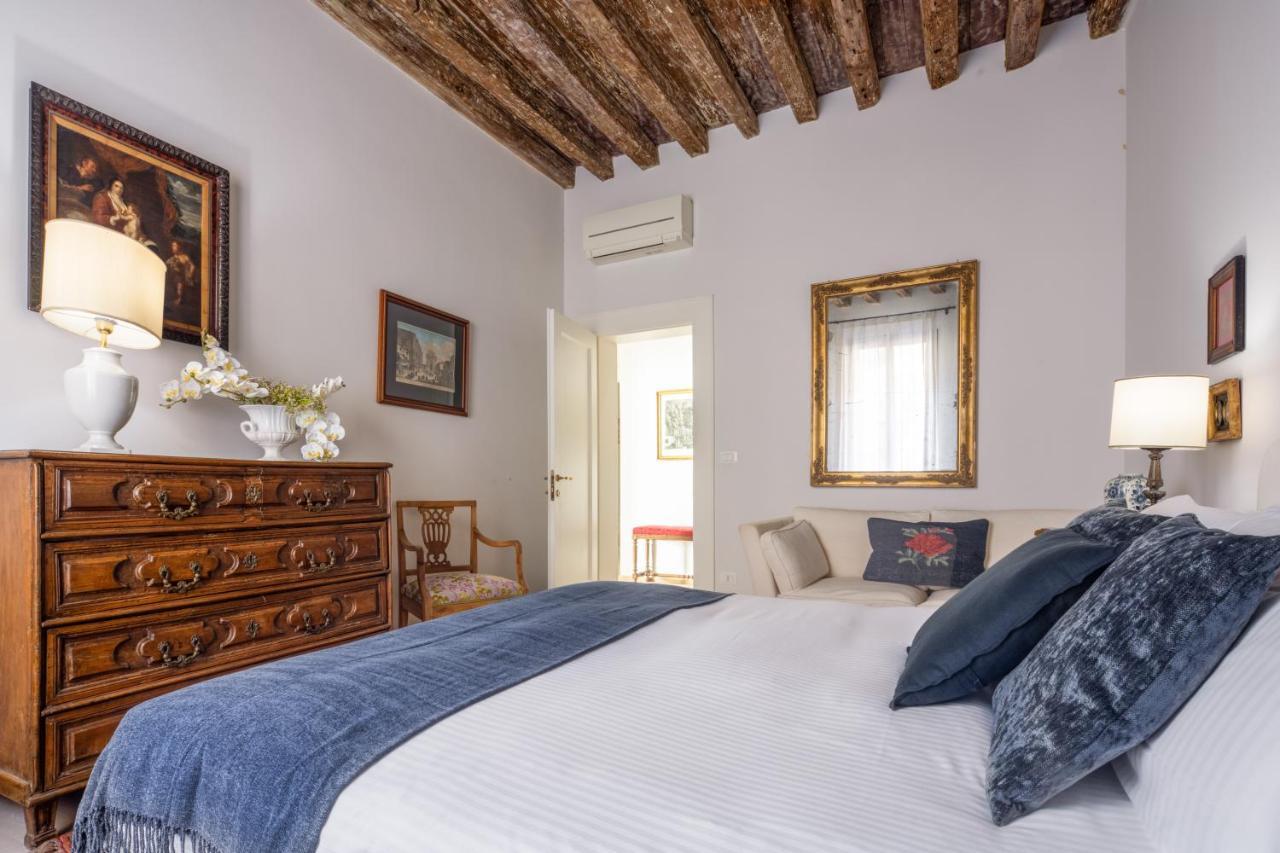 Miracoli Apartment With View On The Canal R&R Venedig Exteriör bild