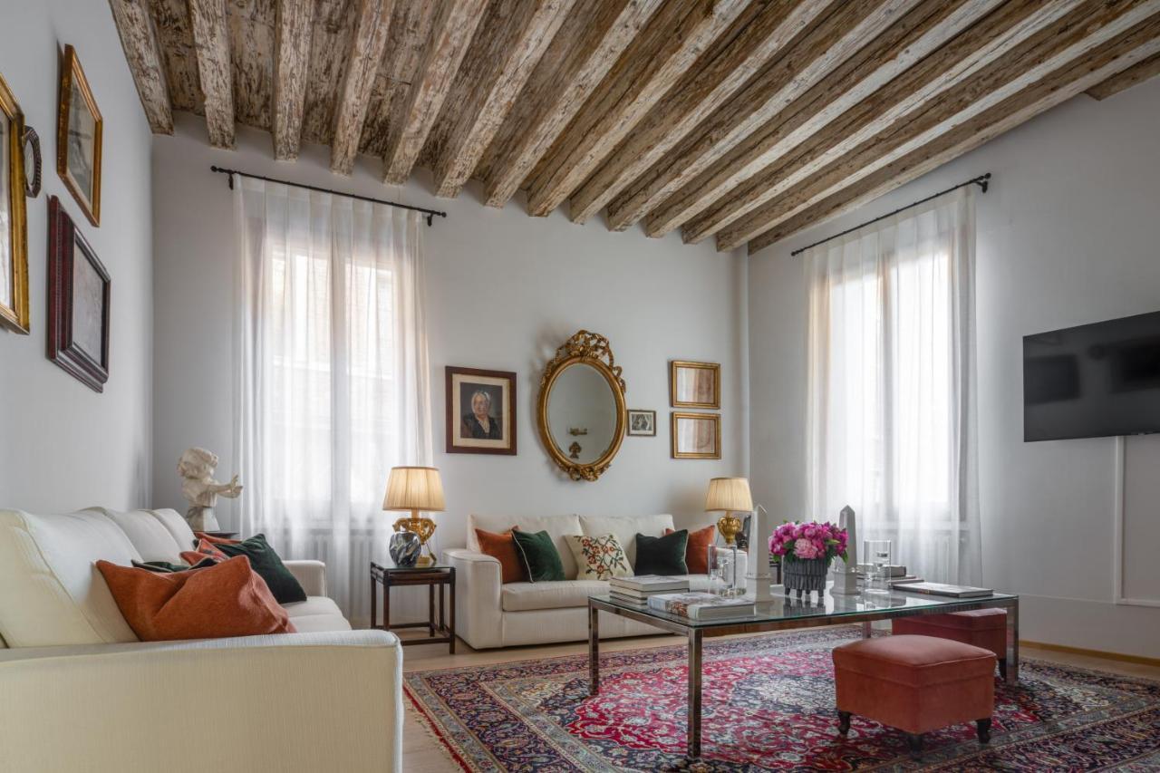 Miracoli Apartment With View On The Canal R&R Venedig Exteriör bild