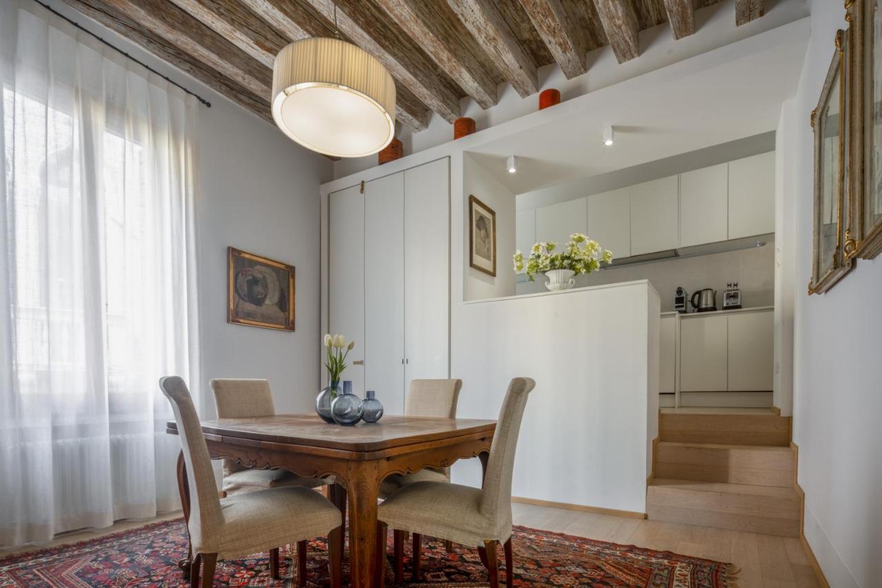 Miracoli Apartment With View On The Canal R&R Venedig Exteriör bild