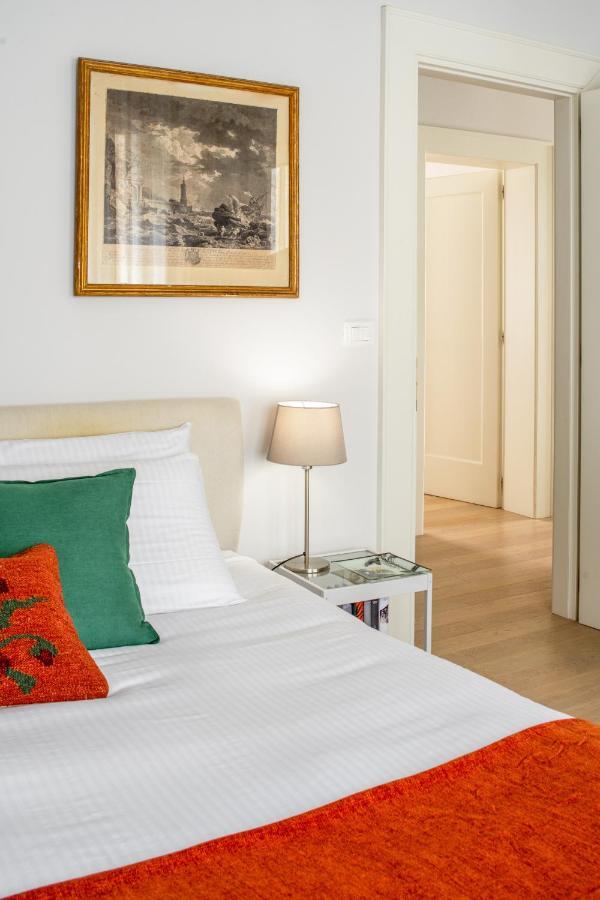 Miracoli Apartment With View On The Canal R&R Venedig Exteriör bild