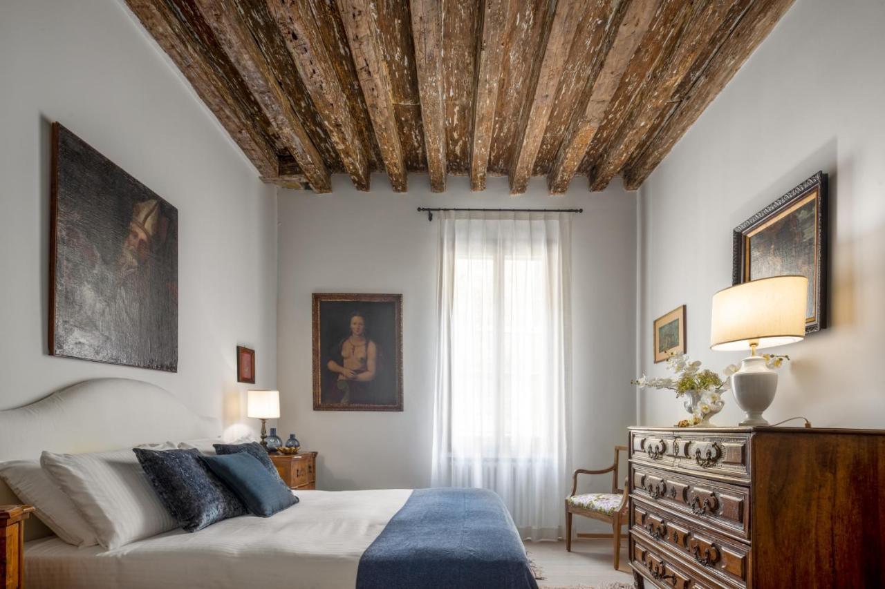 Miracoli Apartment With View On The Canal R&R Venedig Exteriör bild
