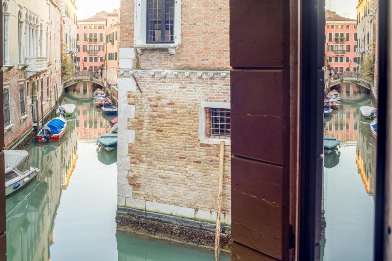 Miracoli Apartment With View On The Canal R&R Venedig Exteriör bild
