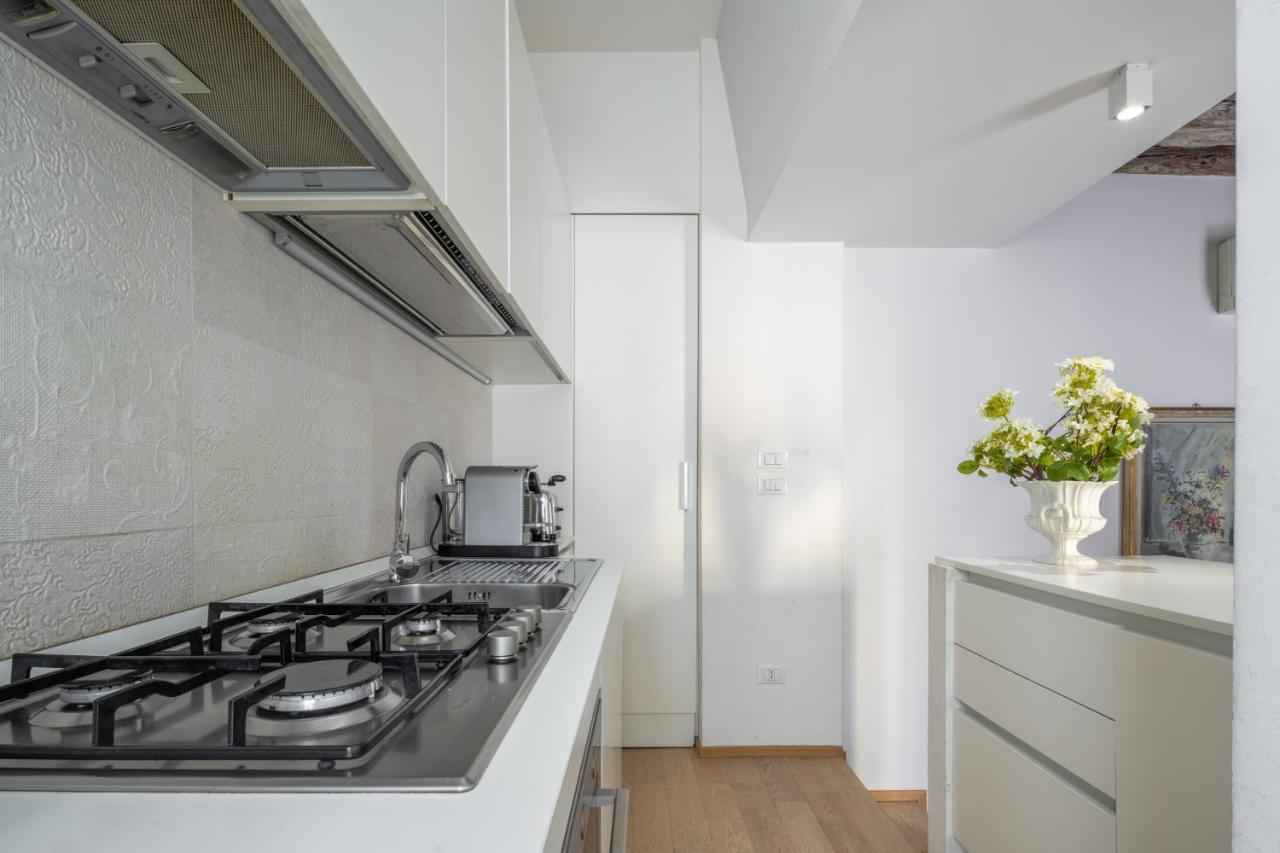 Miracoli Apartment With View On The Canal R&R Venedig Exteriör bild
