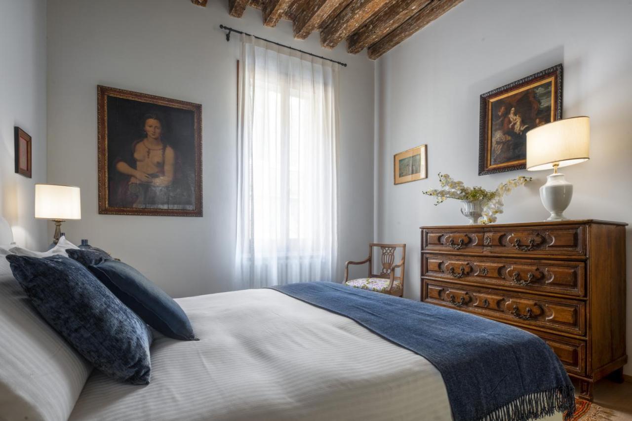 Miracoli Apartment With View On The Canal R&R Venedig Exteriör bild