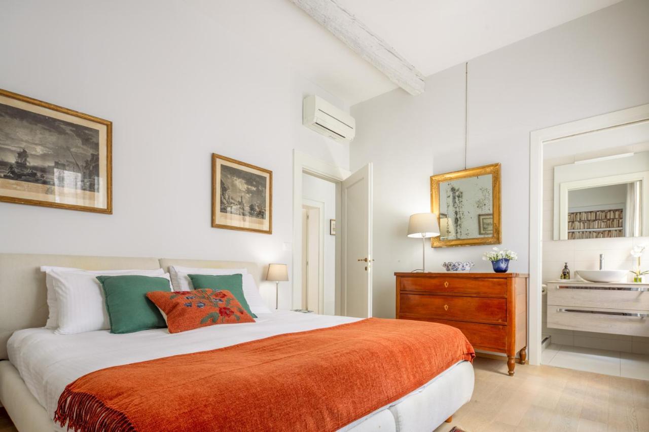 Miracoli Apartment With View On The Canal R&R Venedig Exteriör bild